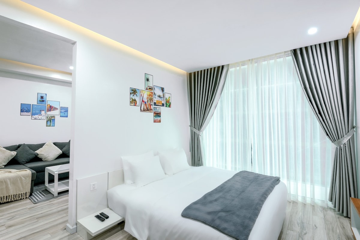 Newly built A La Carte 2b2ba — A La Carte DaNang Beach Hotel